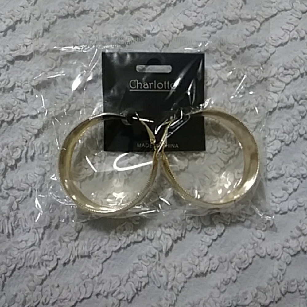 Earings